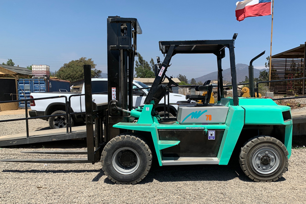 Grúa horquilla Mitsubishi FD 70